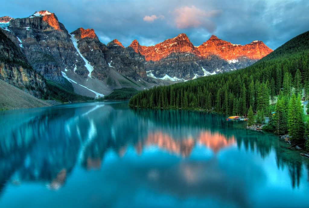 Top Things To Do In Canada: See the glacial lakes