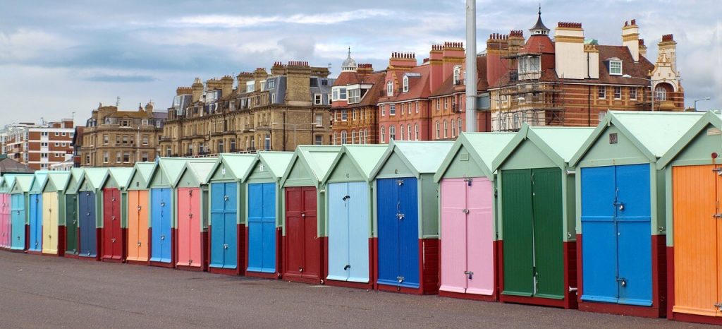 Day Trips from London by train : Brighton beach