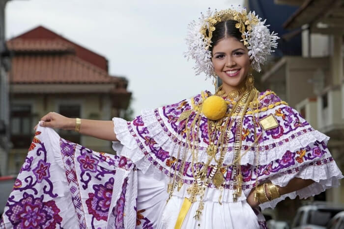 traditional dresses of different countries with names