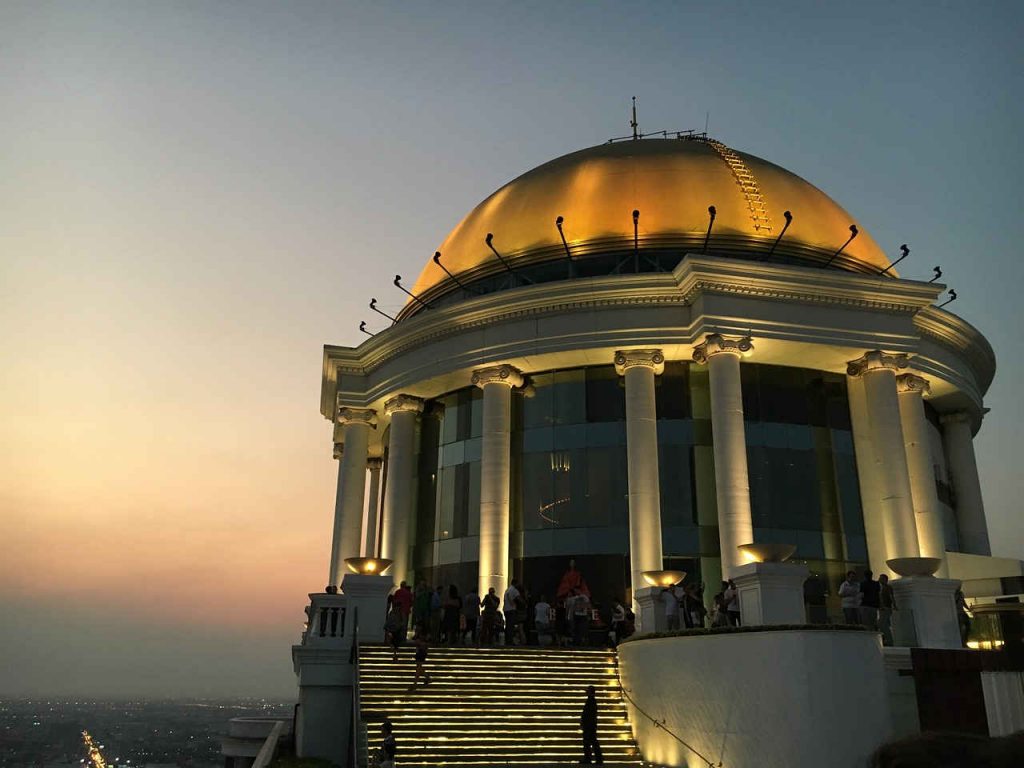 The Sky Bar, made famous by the movie Hangover, is located at a short distance from the Sathorn Pier.